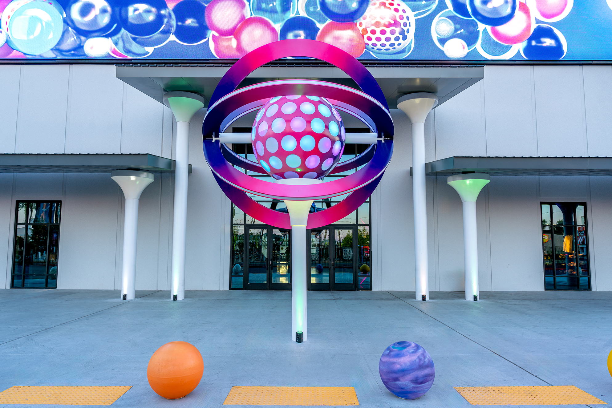 Atomic Golf Las Vegas Tori Contractors